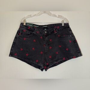 NWT WILD FABLE women’s mid-rise curvy shorts sz 12 ✨